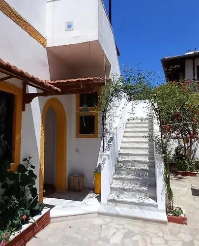 Nikis Apartments